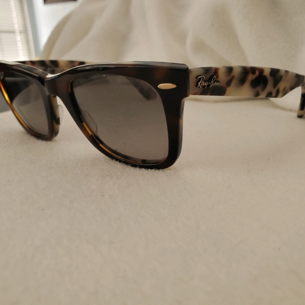 UNIQUE RAY BAN WAYFARER sunglasses polarized